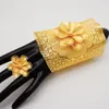 Set di gioielli da sposa Gioielli di moda Dubai Color oro Lusso a forma di fiore Grandi orecchini rotondi della collana 4 pezzi Set per le donne Regali della festa nuziale 230215