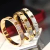 Liebe Luxus Tennis Armband Frauen Edelstahl Roségold Paar Diamant Modeschmuck in der Hand Valentinstag Geschenk für Freundin259f