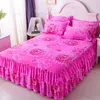 Säng kjol Threepiece kostym Bedkjol Autumn Winter Simmons Big Bed Bedbling 1 Bed Sheet 2 Pillow Case Bedstrålande Hem Princess E11633 230214