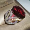 Bröllopsringar Luxury Big Red Square Cut Shining Zircon Ring med stora CZ -stenar för kvinnor Fashion Jewelry Valentines Day