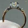 Clusterringen UMQ Real 18K ROSE GOUD GOLD UITSTEKENDE GESNAP 1 CT D kleur Pass Diamond Test Moissanite Cow Ring Party Joowerly cadeau