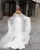 Brautkleid Strand Meerjungfrau Kleider mit Wraps Sexy Neckholder Illusion Spitze Applikationen Brautkleider Sweep Zug rückenfreie Kleider