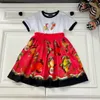 23SS Summer Designer Fashion Girls Skirt Shirt مجموعة من القنوات القطن ثنائية البلادة الشعار العلامة التجارية للأطفال اللباس القمصان القصيرة T-Shirt Suits Baby Clothes Album A1