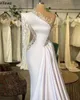 Unique One Shoulder Mermaid Wedding Dresses For Bride Sexy See Through Side Lace Trumpet Bridal Gowns Modern Satin Long Train Second Reception Dress Robes CL1841