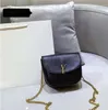 Designer Womens Envelope Bag Soft Leather Envelope Bag Magnetknapp ￖppning Front Flap Opening kan korsas eller dubbelkedja axlar tillbaka