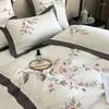 Set biancheria da letto Fiori Giardino Cotone egiziano 4 pezzi Set copripiumino Rami ricamati bianchi Federa elegante lenzuolo fiorito