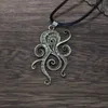 Kolye Kolyeleri 10 PCS NORSE VIKING KOLYA RUNE KNOT ASTOPUS Erkekler için Tılsım Jewelrypendent