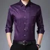 Heren Casual shirts Smart Men Dunne geruit gladde lange mouwen reversveer herfstkleding koreon mannelijke losse zakelijke mode tops 230214