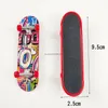 Nya spel 10st/Lot Aluminium Alloy Mini Finger Skateboards Unti-Smooth Fingerboard pojkar Toy Finger Skate Tech Truck Party Favors Gifts 230216