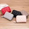 New Fashion PU Leather Mini Zipper carteira Classic Card Holder foff Coin Storage Bag presente VIP com pl￡sticos bolsa de p￳ Lady Party gif265e