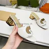 Designer Slipper mulheres chinelos de chinelos interligados Corte de sand￡lia Sexy Ladies Fashion Fashion Cutout Sapatos de calcanhar m￩dio de calcanhar de metal 35-44