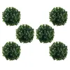 Dekorativa blommor Topiary Artificial Boxwood Hanging Fake Decor Green Garden Front Planters sfärer Dörrprydnad Grönska dekoration