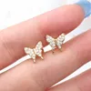 Kolczyki stadninowe Wysokiej jakości biały cyrkon Butterfly Biżuteria Urocza kobiety Śliczne owady prezent 2023 dla dziewcząt