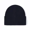 Berets Men's Women's Sticked Pure Wool Hat alla åldrar Fashion Simple Justerbar Skullcap Wholesale