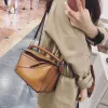 2021 nouveau sac à la mode en cuir véritable pour femmes sac géométrique Mini losange bandoulière main tenant oreiller sac