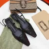 2024 Luksusowe damskie sandały sandały pompowanie butów aria slingback są prezentowane w czarnej siatce z kryształami błyszczącego motywu zapinania rozmiar 34-42