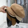 Berets Women Hats Warm Solid Sboy Caps Short Brim Round Dome Korean Style Painter Hat Autumn Winter Beret For Trip