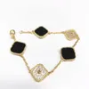 Novo designer clássico Lucky Clover Black Onyx Bracelet 18K White Gold Plated Ladies and Girls Dia dos Namorados Jóias do Dia das Mães Fade