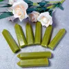 Dekoracyjne figurki naturalne zielone jadeile lecznicze kamień kwarcowy dekoracja domowa Reiki Tower Ords Prezenty