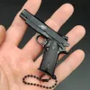 1911 Gun Black Color Metal Pistol Model Toys 1: 3 Съемный пистолет для ключей для кормления подвесной подвесной костюм Подарки на день рождения 1641