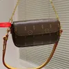 Designer Damen Geldbörse an Kette Ivy Umhängetasche Frankreich Luxusmarke Beschichtetes Segeltuch Ketten Graffiti Nautischer Druck Umhängetaschen Lady Oxidize Leather Straps Handtasche