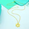 Mode lyxstjärna Mount Female Six Necklace Hexagonal Hollow Pendant Fashion Light Women's Clavicle Chain