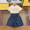 Ensembles de vêtements pour enfants Lettre Motif Garçons Filles Survêtement Été À Manches Courtes Top T-shirts Et Shorts Ensembles De Luxe Designer T-shirts Hauts Shorts De Boeuf Enfants Sportsuits