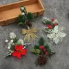 Dekorativa blommor Blomma hängande pendelle Party Supplies Pine Needle Branches Xmas Tree Ornament Jul Decoration Cone Holly