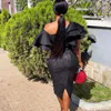 Lässige Kleider 2023 Afrikanischer Stil Kaltschulteriges elegantes OL-Spitzennähen mit hoher Taille Kleid Schlankheitsabend