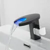 Robinets de lavabo de salle de bains, cascade noir/blanc, robinet mitigeur en laiton LED avec changement de couleur de la température de l'eau