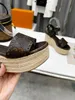 Designer-Sandalen, Starboard-Keil-Sandale, Damen-High-Heel-Espadrilles, natürliche Stroh-Sandale, perforierte Sandale, Kalbsleder, Damen-Slides, Outdoor-Schuhe mit Box