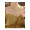 Colares de pingentes de colar de pérolas de duas camadas vintage para mulheres design de nicho de moda simples jóias de clavícula de clavícula doce clavícula clavícula