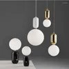 Lámparas colgantes Lámpara de bola de cristal Accesorios LED Araña residencial Techo Jaula de hierro Decoración Diseñador de lujo