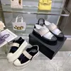 Sandali donna di alta qualità Scarpe casual Scarpe alte Sneakers in tela da donna Stivali stringati neri 35-39