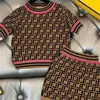 Crianças roupas meninas designer saia e o pescoço camisa conjunto bebê meninas roupas crianças treino carta completa roupa de verão criança topo camisetas e saias