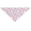 Hondenkragen Kerstmis Pet Bandanas Kraag voor honden katten polyester driehoekige slabbetjes sjaal met liefdespatroon puppy accessoires schattig