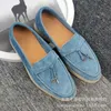 Designer Loropiana Charms Shoes New Lp Ciondolo in metallo Pelle di daino Testa tonda Suola di mucca Pelle Pendolarismo Scarpe fortunate Scarpe singole Scarpe da donna