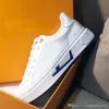 Casual skor snörning tränare kvinna sko dam sneakers plattform män gym kvinnor reser läder Vita bokstäver Tjock botten sneaker stor storlek 35-42 med låda