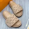 Männer Frauen Hausschuhe Sandalen geprägter Druckpool Kissen Hakenschleife Maultier Sommer Flachheel-Abnackrutschen Flip Flops Strand Sandalen Größe 35-43