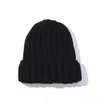 Basker ins vinter harajuku y2k beanies stickade hatt kvinnor mode varmt tjocka gorro män hip hop hole skullcap kort unisex grundläggande mössa