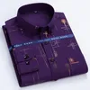 Herrklänningskjortor Luxury Smooth Soft Non Iron Long Sleeve Shirt Designer Fashion Printing Mane Business Formal Button Casual 230216