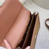 Moda zincir kemer çanta flep çantalar tasarımcı çanta yumuşak kuzu lüks lüks yazı peluş moda crossbody cüzdanlar çapraz kanatlı çantalar için kadın çantalar