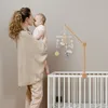 Rattles Mobiles Let's Make Baby Wooden Bed Bell Staffa rotante a 360 gradi 0-12 mesi Giocattolo da appendere mobile Culla Staffa per letto mobile Regalo per bambini 230216