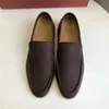 Designer Loropiana Charms skor Känslan av att trampa på skit är bekväma läder loafers lp platta bottnar mäns