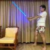 LED rave brinquedo rgb lightsaber cosplay jedi espada duel lâmina lâmina fonte alça de metal tocador de palco para crianças presente de natal 230216