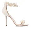 23s / s Robe de mariée nuptiale élégante chaussures sandales noires MAISEL Lady Pearls Strap de luxe Marques de luxe Summer High Talons Femmes Blanc Walking Shoe With Box, EU35-43