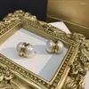 Studörhängen 1 par pärlmagnet utan piercing design smärtfri för moderna kvinnor 2023 smycken ovanliga öronklipp