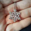 Hänge halsband mode smycken estetiska snöflingor halsband med crystal cz sten för kvinnor känsliga vintertillbehör julklappar