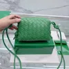 2023 Fashion Crochet Jodie Bags مصمم حقائب خضراء فاخرة 5A جودة حقيبة يد منسوجة محفظة امرأة حمل حقيبة كتف واحد حقائب يد صغيرة حبة