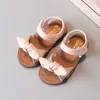 Sandalen Baby Girls Sandalen Kids Strandschoenen 2022 Zomer Nieuw kinderen Brand Sandalen Zacht Fashion Bow-Knot Simple Classic Comfortabele Leuke W0217